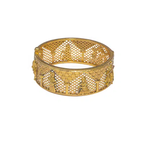 Traditional Gold Earrings Jewellary Shop in Thirupuvanam